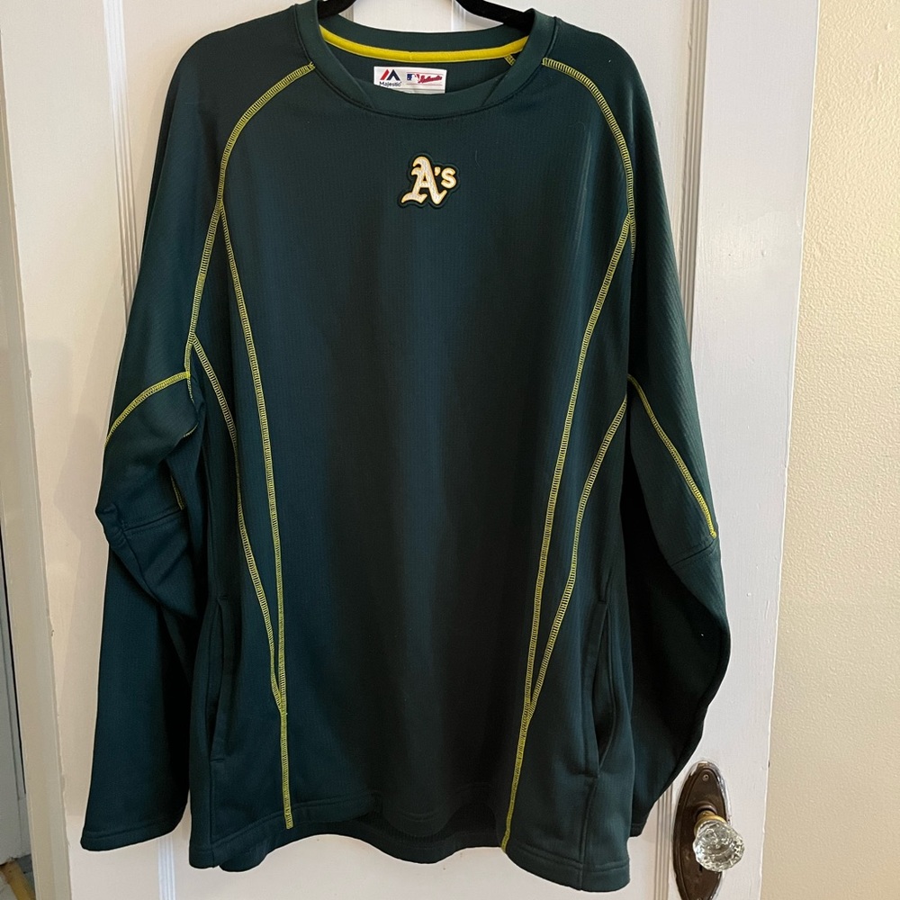 Majestic Therm Base Pullover - Oakland A’s - Size XL